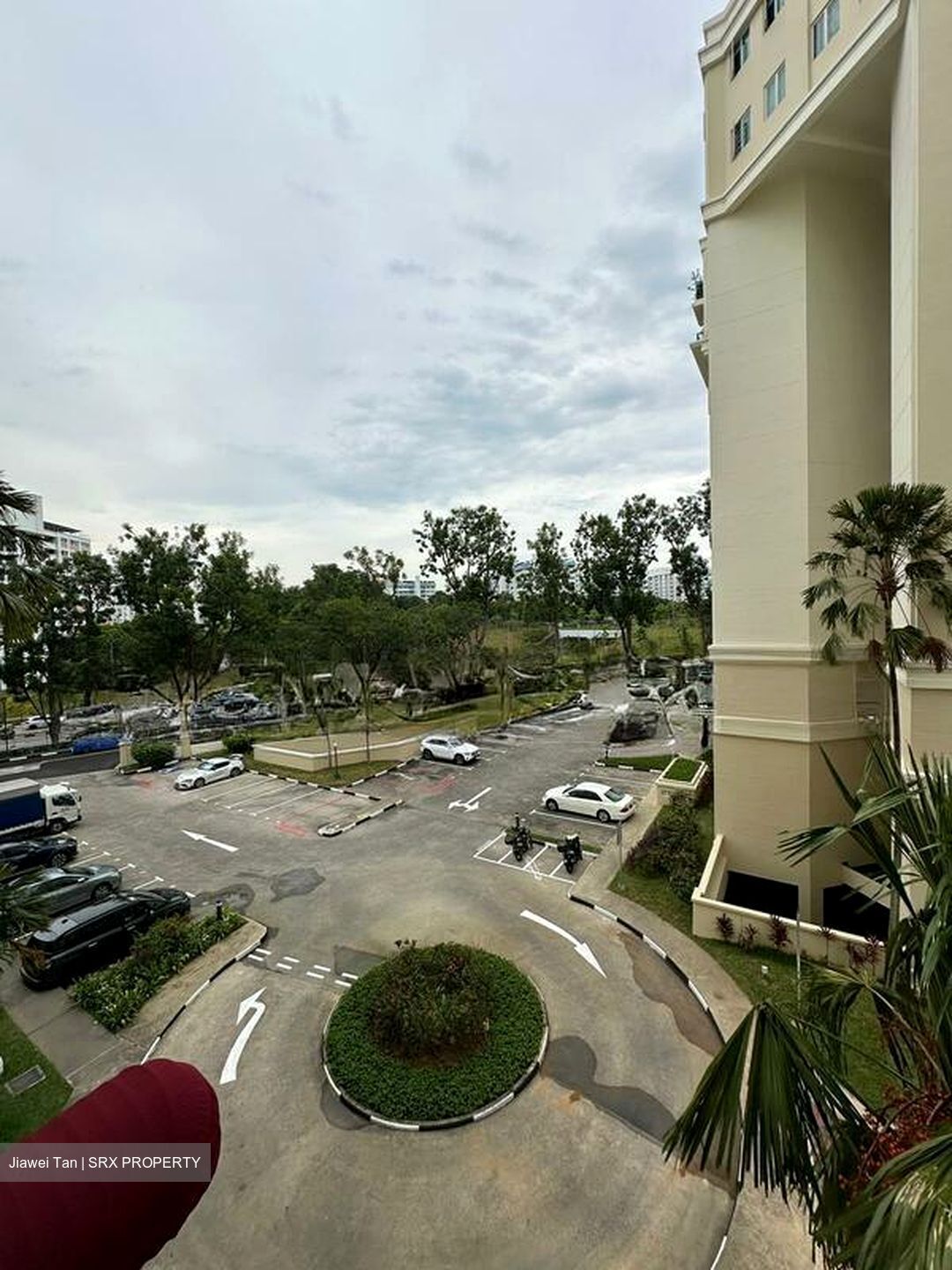 Melville Park (D18), Condominium #500636151